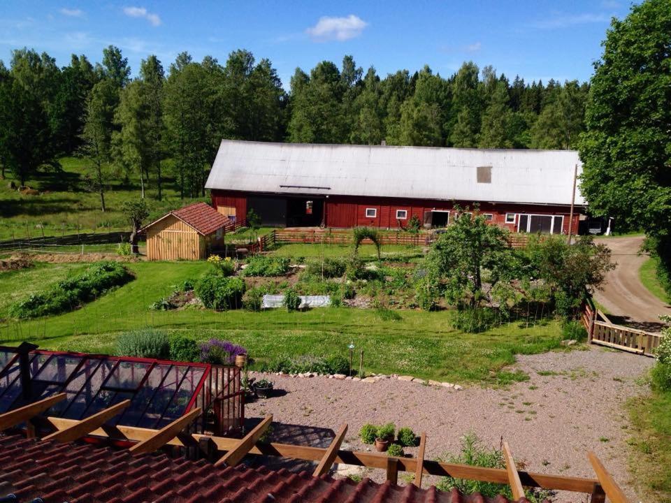 Ingebo Hagar Bondgardsboende Виммербю Экстерьер фото